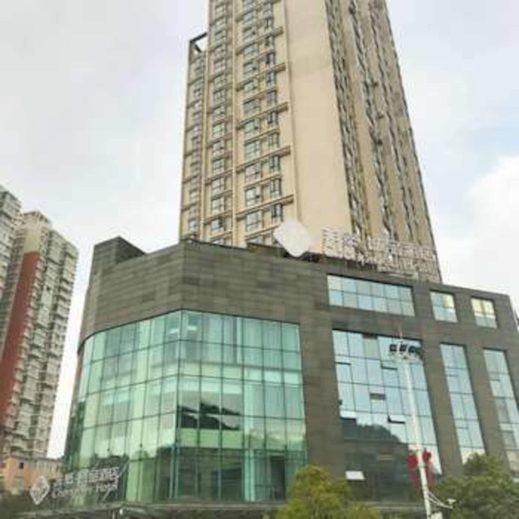 Chonpines Hotel Anshun Exterior foto