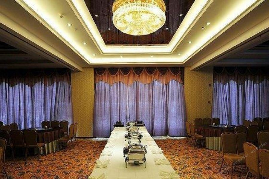 Chonpines Hotel Anshun Exterior foto